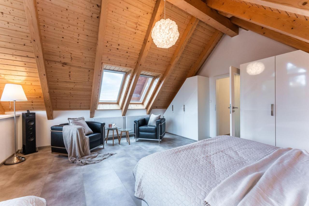 Luxury Apartman Lipno ลิปโนนัดเวิลตาวู ภายนอก รูปภาพ